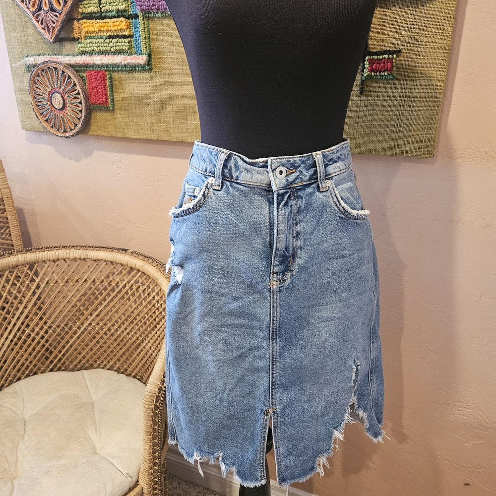 Anthropologie "Pilcro And The Letterpress" Blue Distressed Denim Mini Skirt - Picture 10 of 10